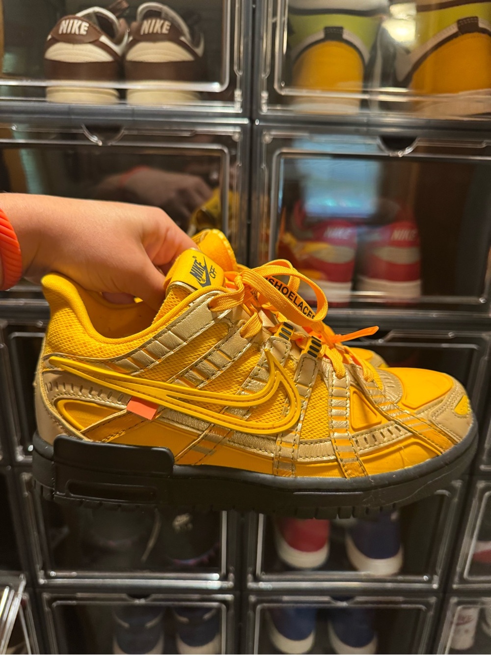 Nike Kids Yellow and Tan Low-Top Sneakers
